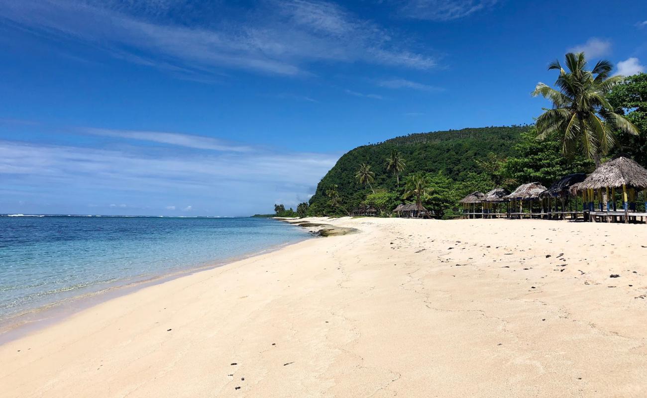 Lalomanu Beach Fales'in fotoğrafı açık bej kum yüzey ile