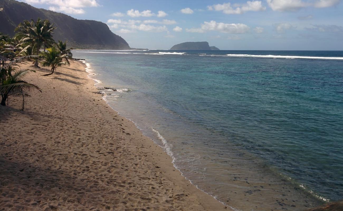 Saleapaga Beach'in fotoğrafı parlak kum yüzey ile