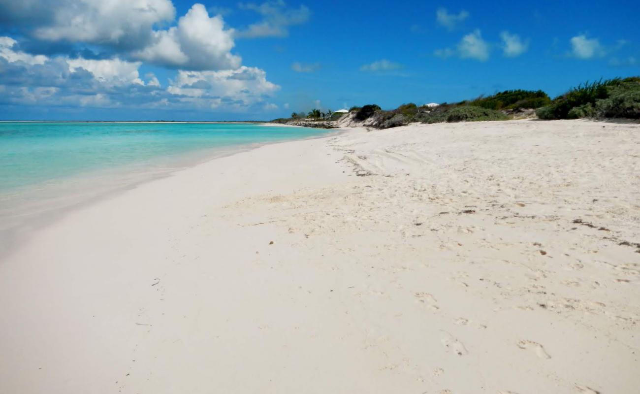 Anegada beach'in fotoğrafı parlak kum yüzey ile