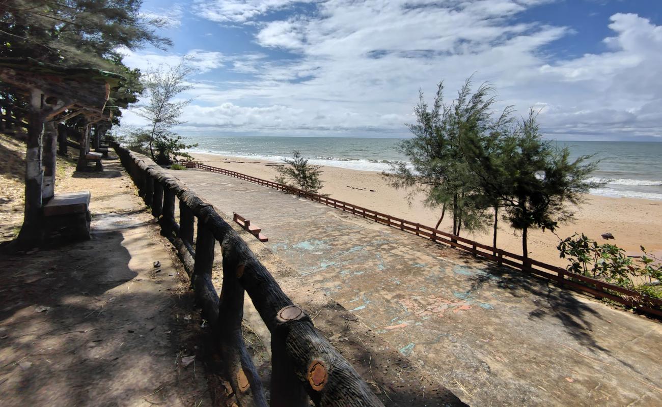 Berakas Beach'in fotoğrafı parlak kum yüzey ile