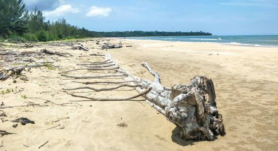 Tanjung Batu Beach