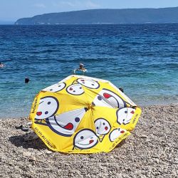 Jelenscica beach'in fotoğrafı küçük koy ile birlikte