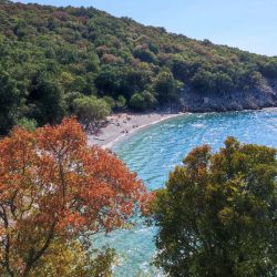 Stara Porozina'in fotoğrafı doğrudan plaj ile birlikte