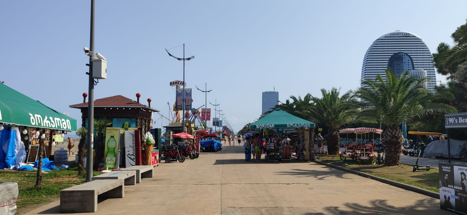 Batumi beach'in fotoğrafı ve yerleşim