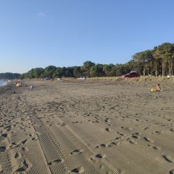 Ureki Nature beach'in fotoğrafı kirli temizlik seviyesi ile