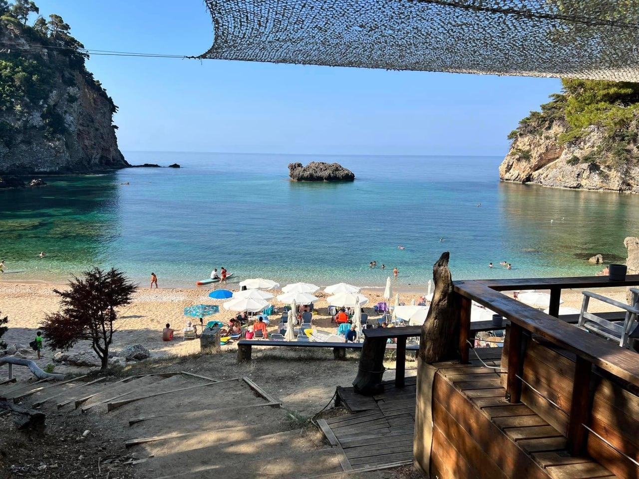 Alonaki Fanariou'in fotoğrafı geniş ile birlikte