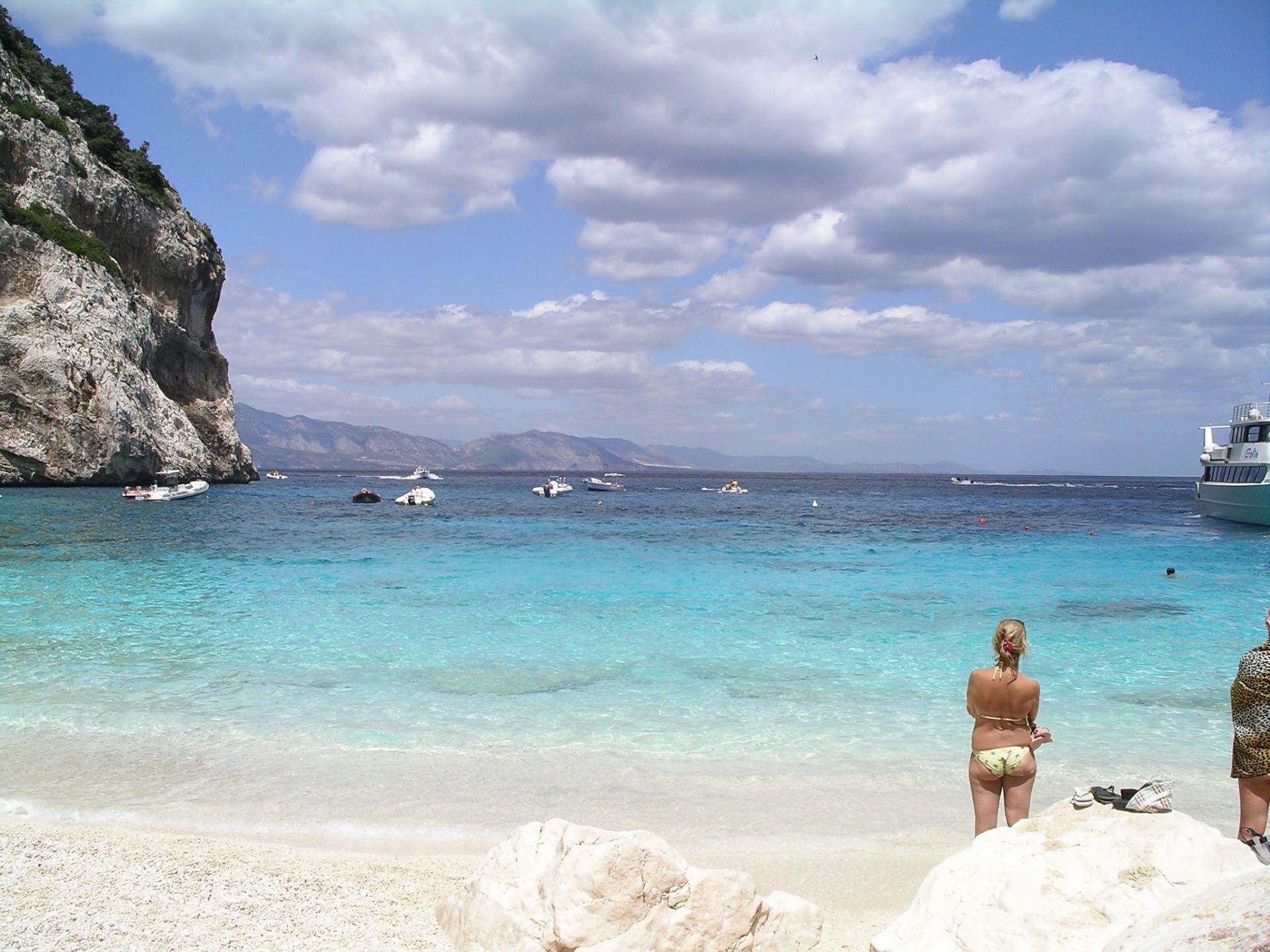 Cala Mariolu'in fotoğrafı - Çocuklu aile gezginleri için önerilir