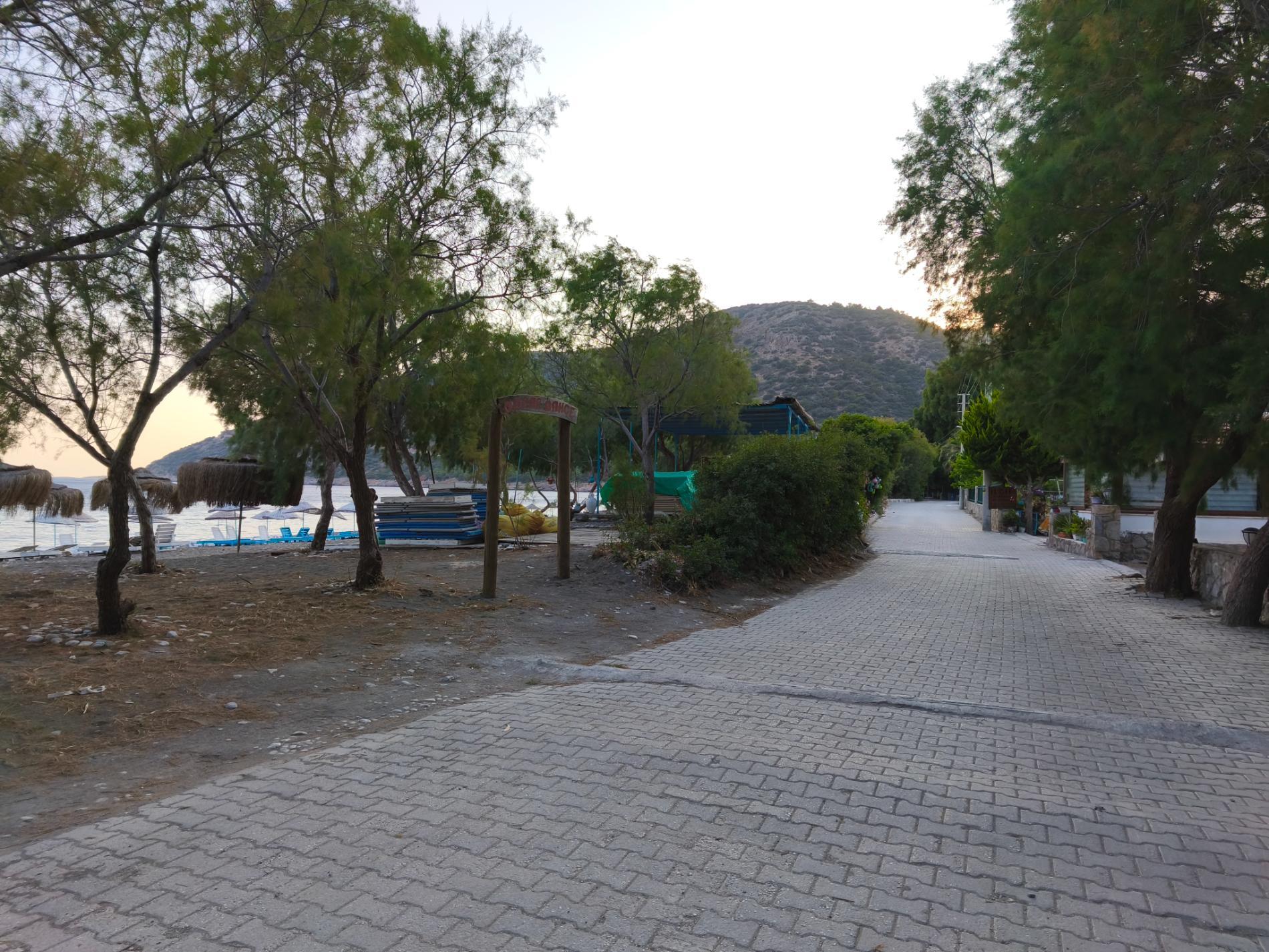 Ovabükü Plajı'in fotoğrafı - rahatlamayı sevenler arasında popüler bir yer