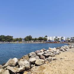 Ayvan beach'in fotoğrafı ve yerleşim