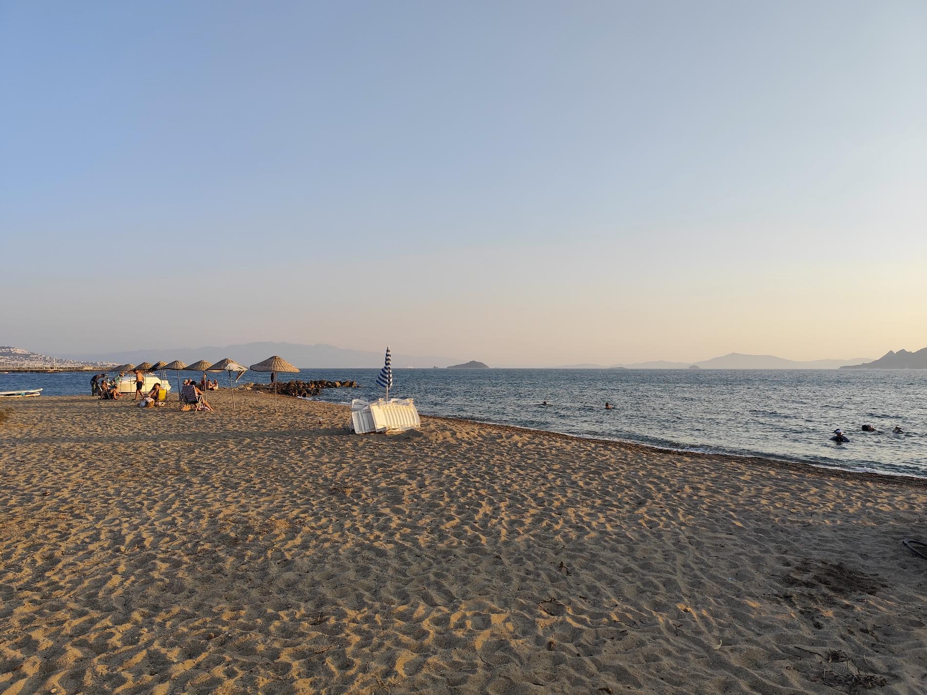 Ayvan beach III'in fotoğrafı - rahatlamayı sevenler arasında popüler bir yer