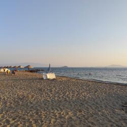 Ayvan beach III'in fotoğrafı - rahatlamayı sevenler arasında popüler bir yer