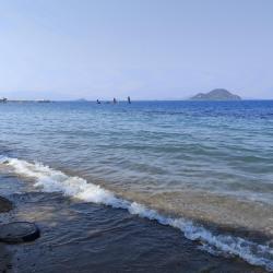Kadıkalesi Plajı'in fotoğrafı geniş ile birlikte