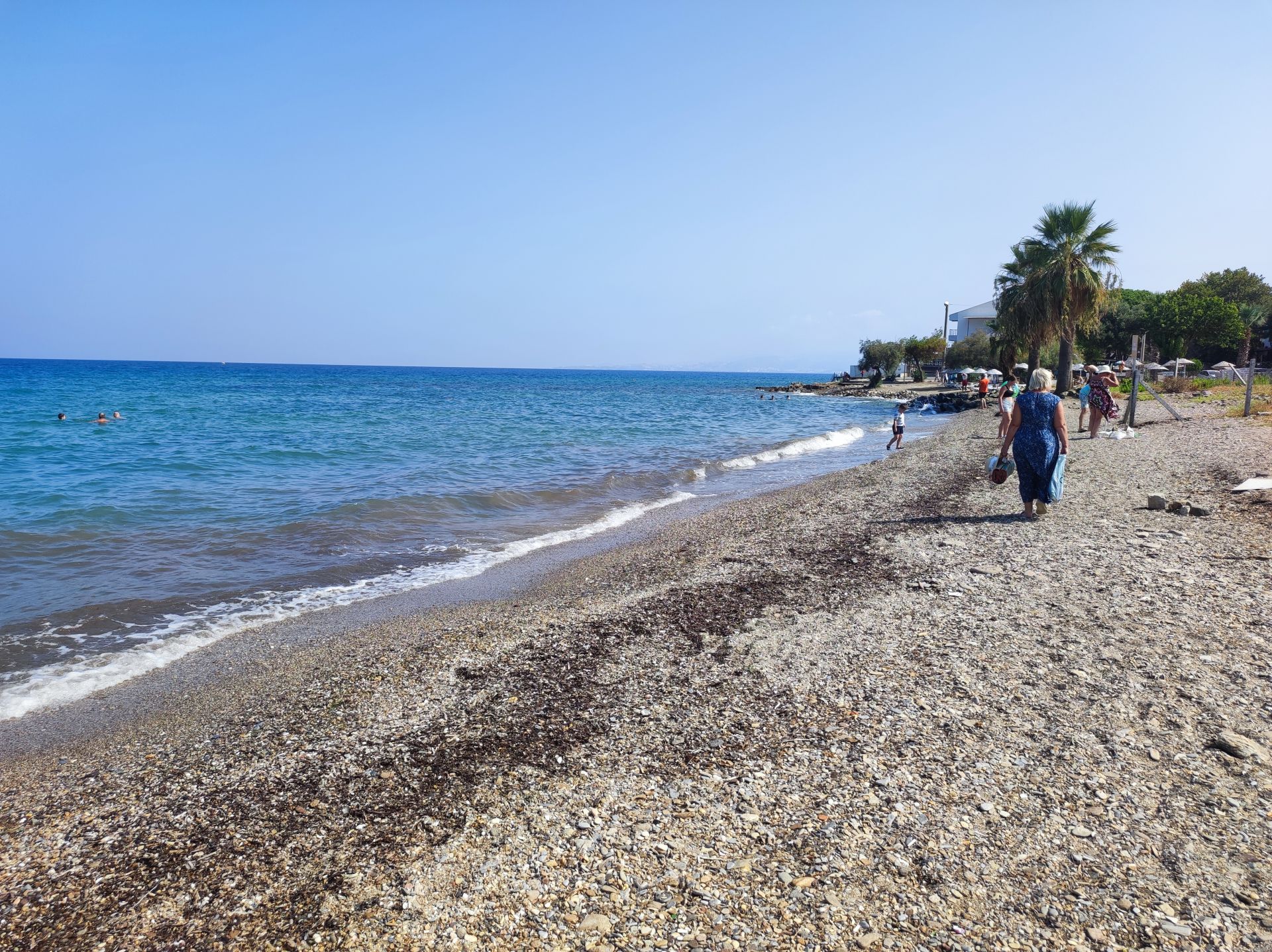 Guzelcamli beach'in fotoğrafı ve yerleşim