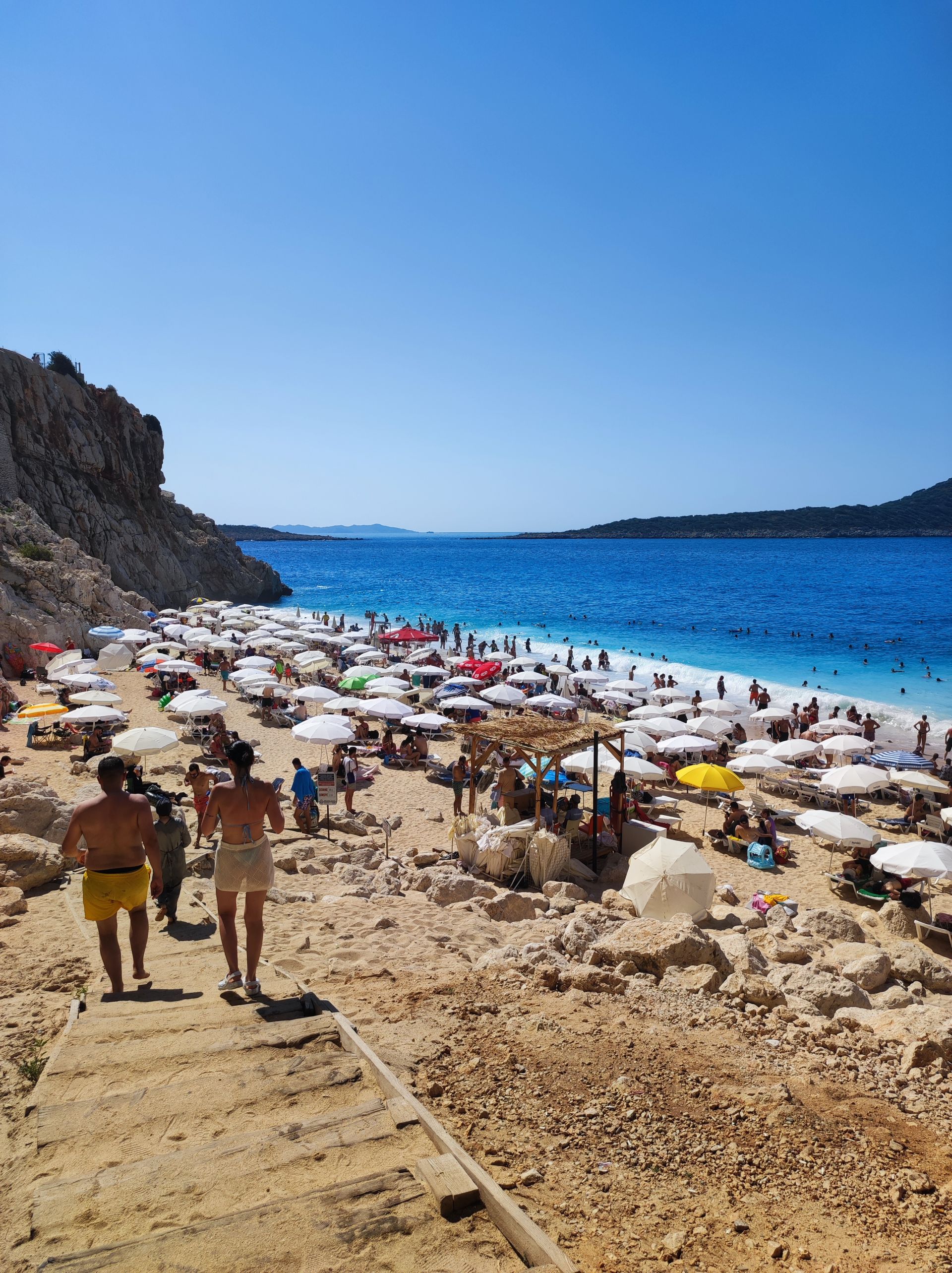 Kaputaş Plajı'in fotoğrafı ve yerleşim