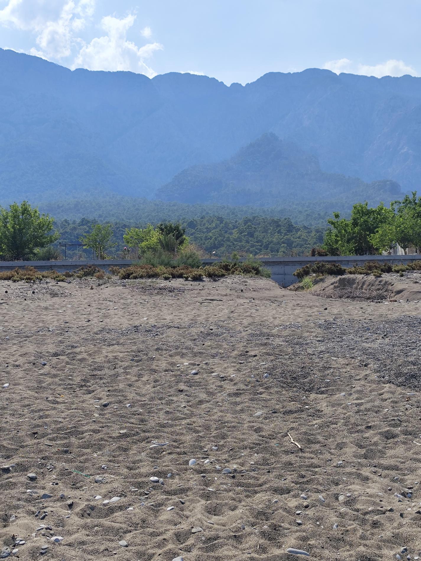 Kemer Halk Plajı III'in fotoğrafı çok temiz temizlik seviyesi ile