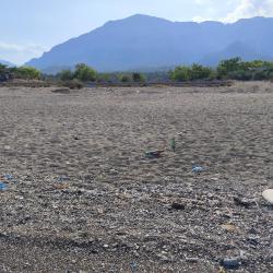 Kemer Halk Plajı III'in fotoğrafı ve yerleşim